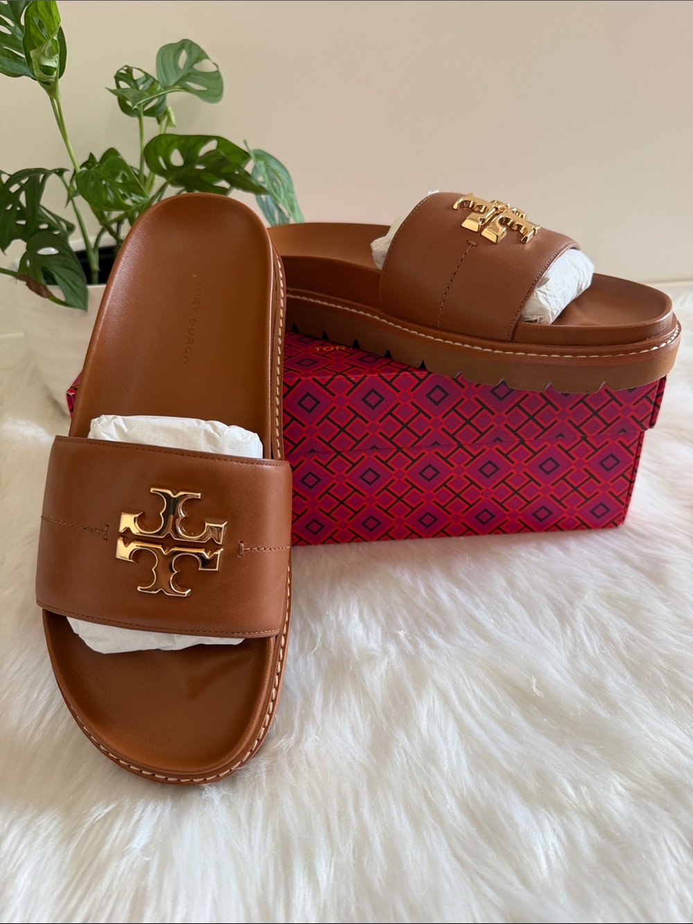 Tory Burch Everly Anatomic Lug Paris Nappa Slide - Picture 4 of 8